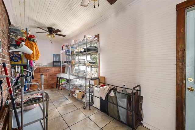 228 W HOWRY AVENUE, Deland, FL 32720