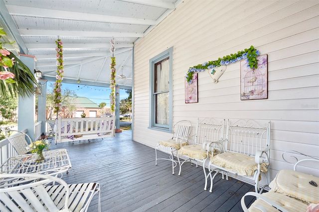 228 W HOWRY AVENUE, Deland, FL 32720