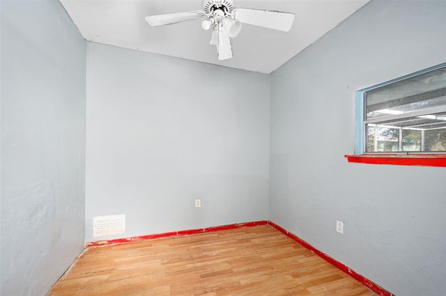 228 W HOWRY AVENUE, Deland, FL 32720