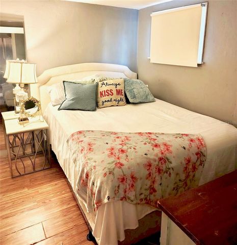 228 W HOWRY AVENUE, Deland, FL 32720