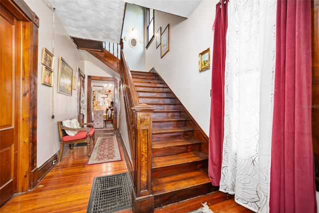 228 W HOWRY AVENUE, Deland, FL 32720