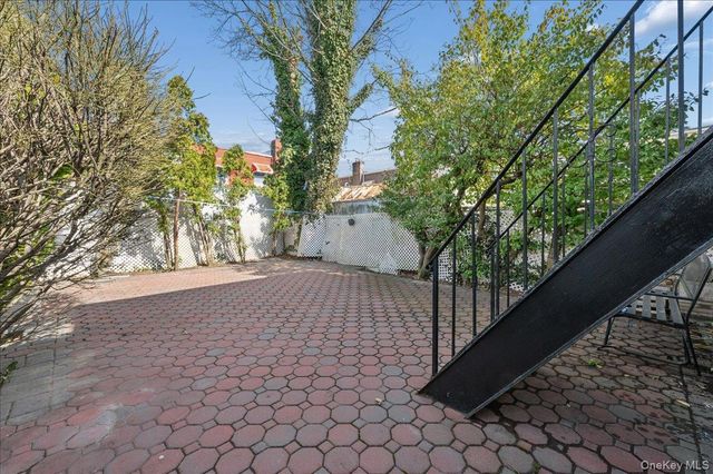 412 Calhoun Avenue, Bronx, NY 10465