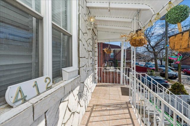412 Calhoun Avenue, Bronx, NY 10465