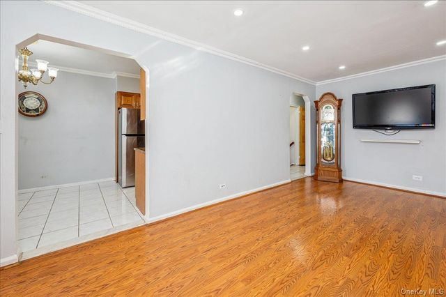 412 Calhoun Avenue, Bronx, NY 10465