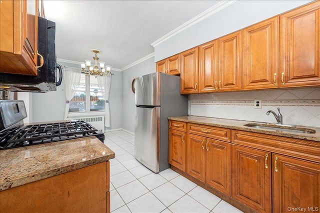 412 Calhoun Avenue, Bronx, NY 10465