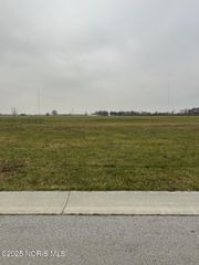 5560 Eagles Landing Drive, Oregon, OH 43616