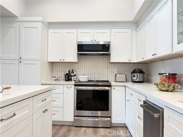 1340 Kenwood Road m7-156J, Seal Beach, CA 90740