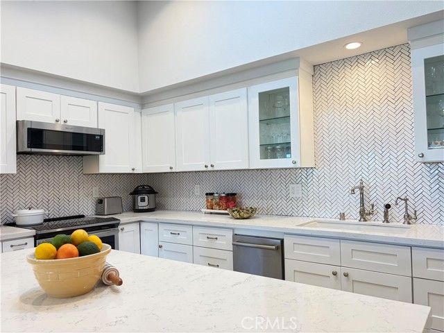 1340 Kenwood Road m7-156J, Seal Beach, CA 90740