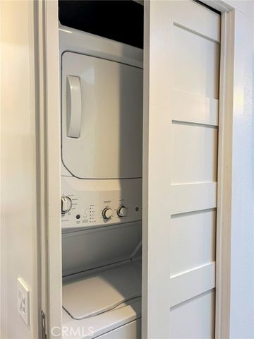 1340 Kenwood Road m7-156J, Seal Beach, CA 90740