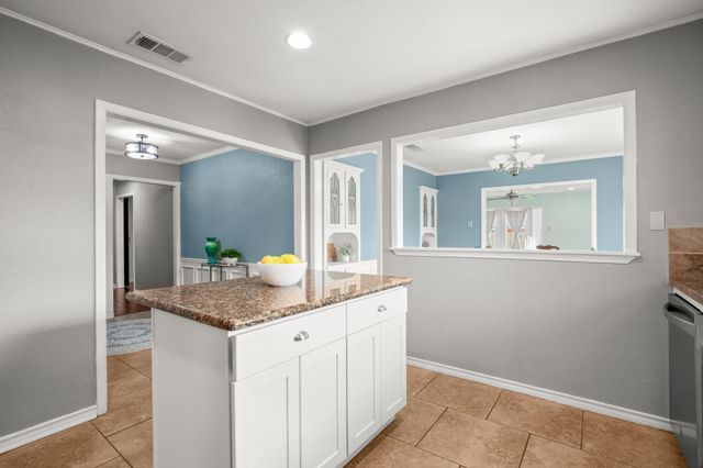 611 Virginia Drive, Round Rock, TX 78664