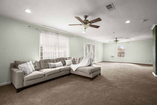 611 Virginia Drive, Round Rock, TX 78664