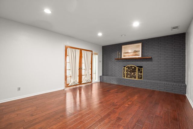 611 Virginia Drive, Round Rock, TX 78664