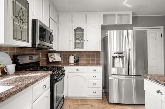 611 Virginia Drive, Round Rock, TX 78664