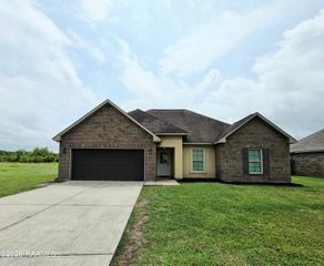 1150 Bridgetowne Lane, Breaux Bridge, LA 70517