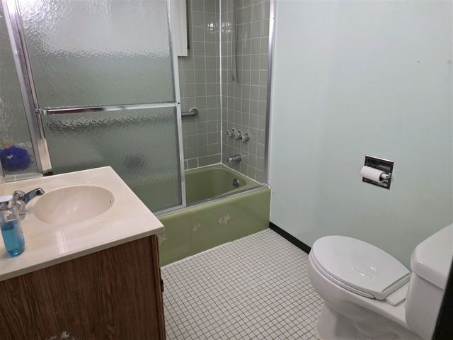 2231 Hughes Avenue, Norton Shores, MI 49441