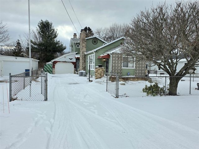 2231 Hughes Avenue, Norton Shores, MI 49441