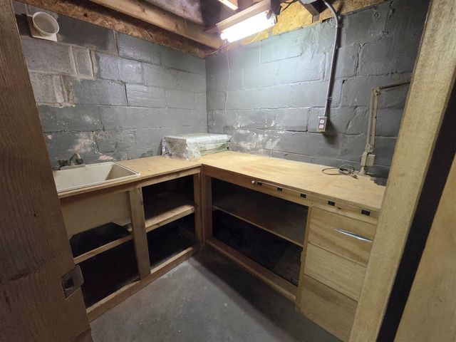 2231 Hughes Avenue, Norton Shores, MI 49441