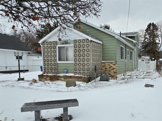 2231 Hughes Avenue, Norton Shores, MI 49441