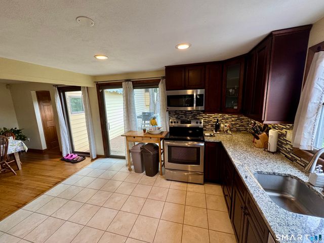 179 Brockett Street, Newington, CT 06111