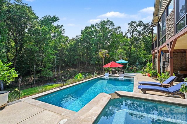 470 Swift Creek Cove, Lake Wylie, SC 29710