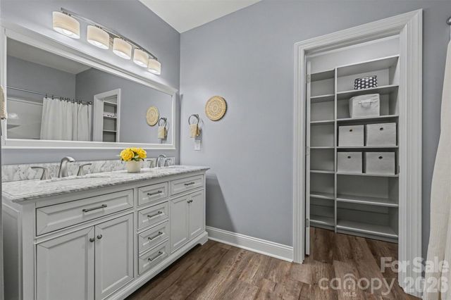 470 Swift Creek Cove, Lake Wylie, SC 29710