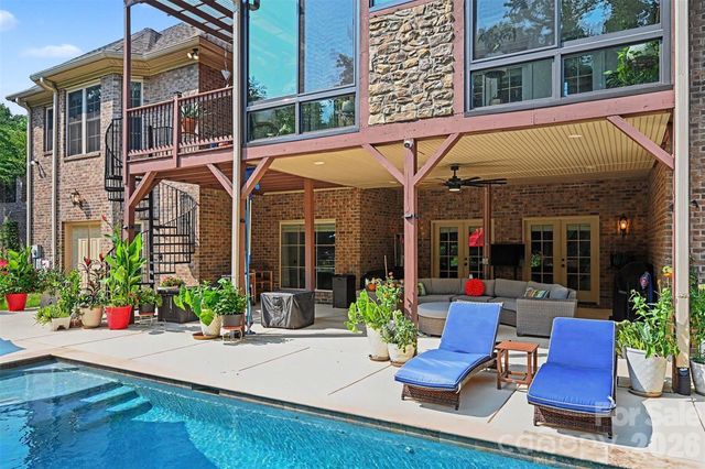 470 Swift Creek Cove, Lake Wylie, SC 29710