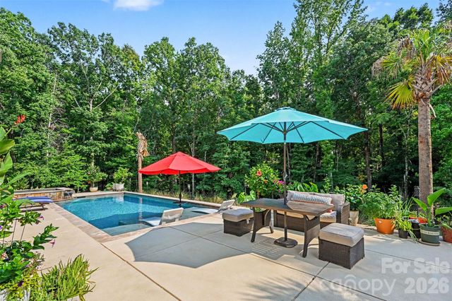 470 Swift Creek Cove, Lake Wylie, SC 29710