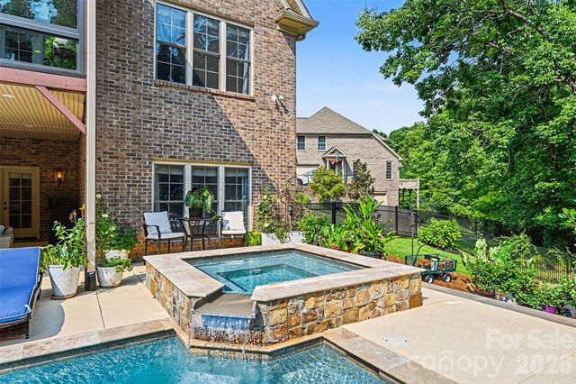 470 Swift Creek Cove, Lake Wylie, SC 29710