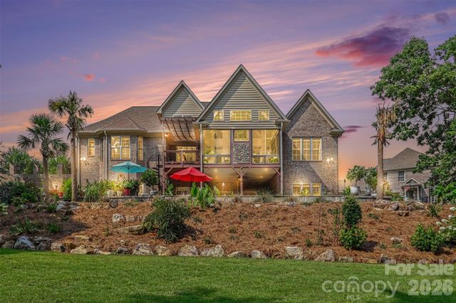 470 Swift Creek Cove, Lake Wylie, SC 29710