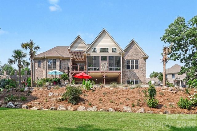 470 Swift Creek Cove, Lake Wylie, SC 29710