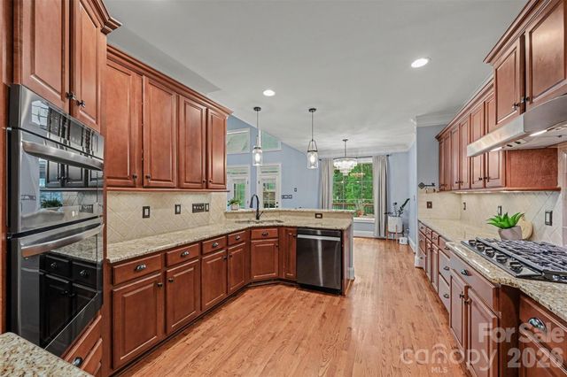 470 Swift Creek Cove, Lake Wylie, SC 29710