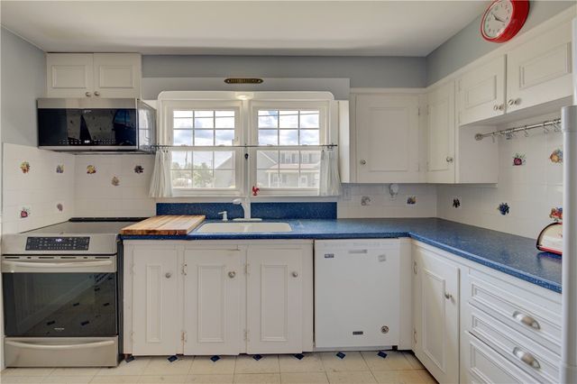 343 Turner Road, Middletown, RI 02842