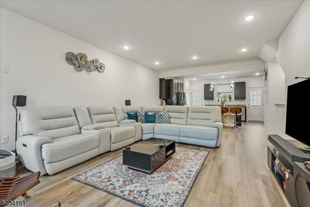 14 Kelly Ln, Wharton Boro, NJ 07885