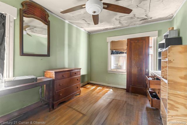 64 E Cicotte Street, River Rouge, MI 48218