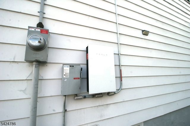 37 Beach St, Rockaway Boro, NJ 07866