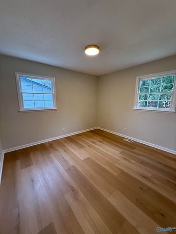 1002 Parcus Road, Huntsville, AL 35803