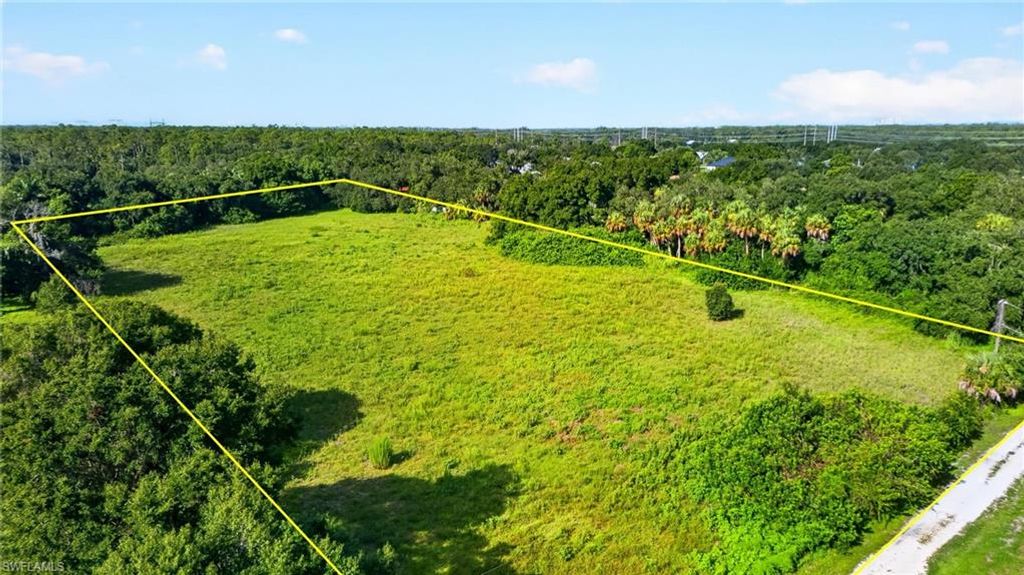 Oak Run LN, FORT MYERS, FL 33905 — photo 2
