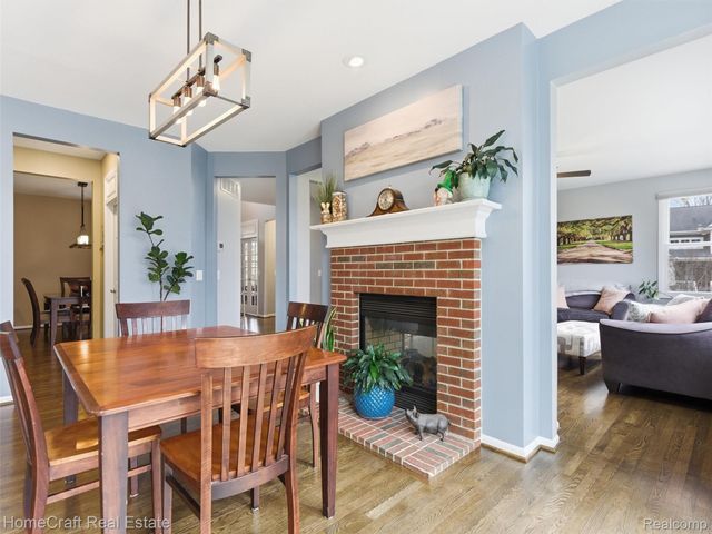 6031 BALMORAL Way, Commerce Charter Township, MI 48382