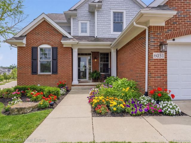 6031 BALMORAL Way, Commerce Charter Township, MI 48382