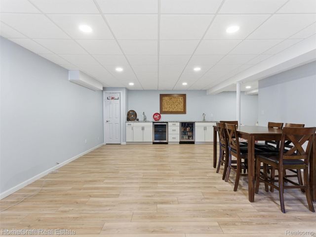 6031 BALMORAL Way, Commerce Charter Township, MI 48382