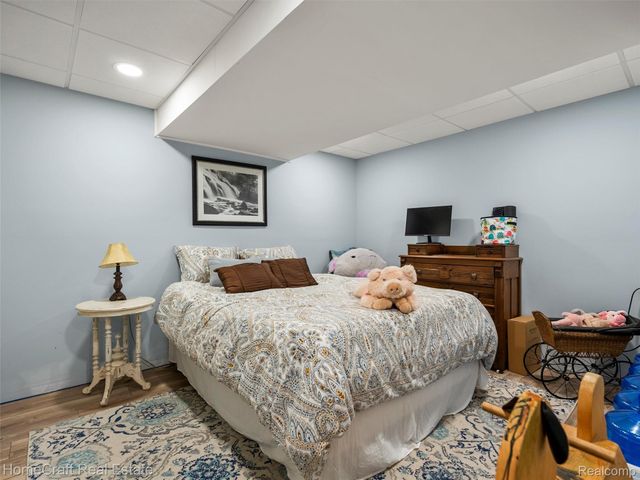 6031 BALMORAL Way, Commerce Charter Township, MI 48382