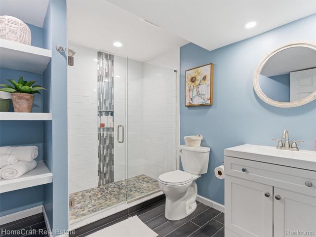 6031 BALMORAL Way, Commerce Charter Township, MI 48382