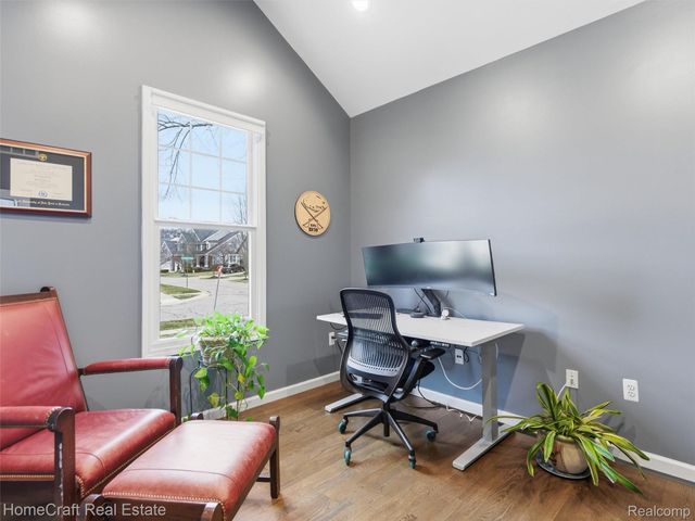 6031 BALMORAL Way, Commerce Charter Township, MI 48382