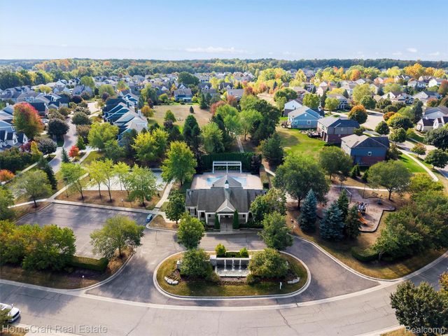 6031 BALMORAL Way, Commerce Charter Township, MI 48382