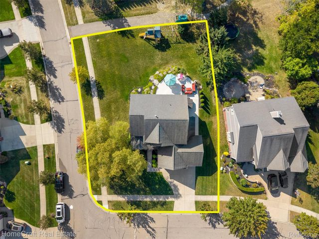 6031 BALMORAL Way, Commerce Charter Township, MI 48382