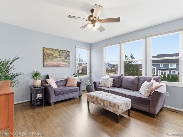 6031 BALMORAL Way, Commerce Charter Township, MI 48382