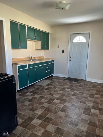 319 S Tompkins Street, Shelbyville, IN 46176