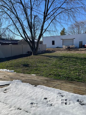 319 S Tompkins Street, Shelbyville, IN 46176