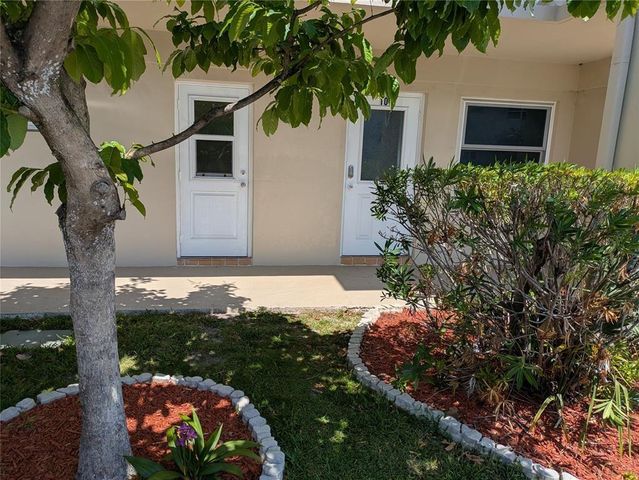 2115 NE 42nd Ct 104N, Lighthouse Point, FL 33064