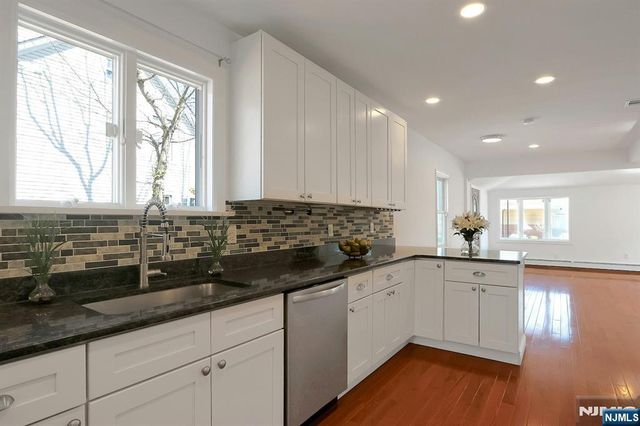 40 3rd Avenue, Westwood, NJ 07675
